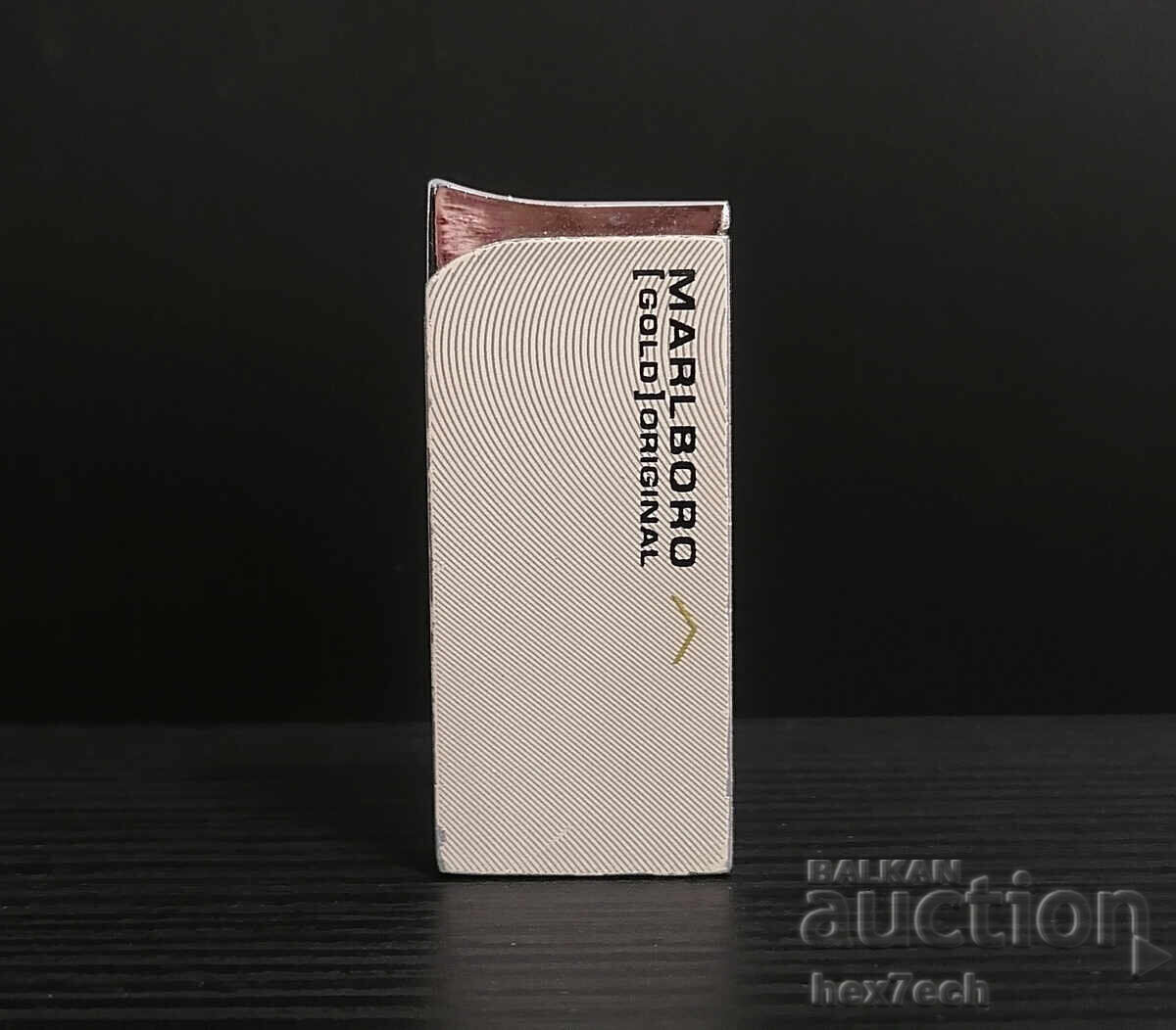 ❤️ ⭐ Marlboro white lighter with clip ⭐ ❤️