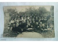 Стара снимка - деца, ученици, учител