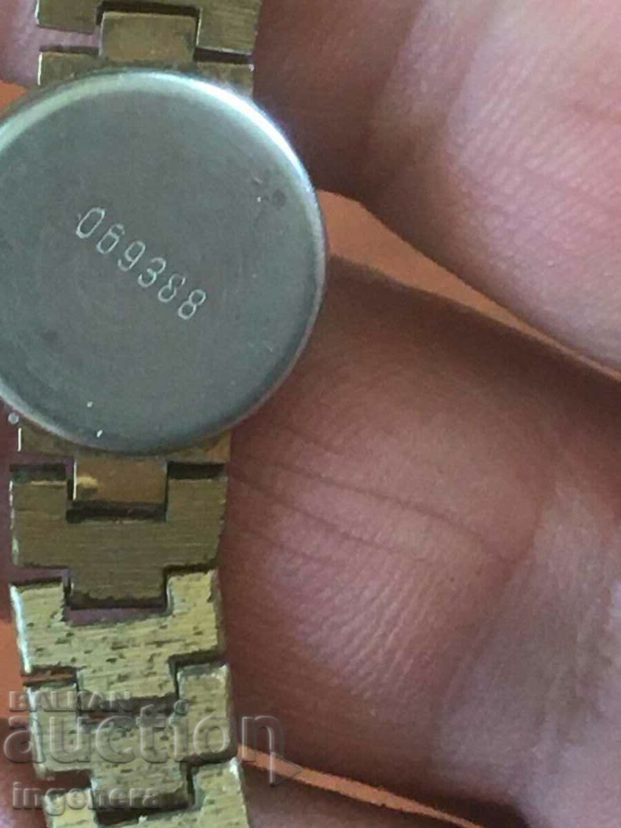 ΓΥΝΑΙΚΕΙΟ ΡΟΛΟΙ «ΓΛΑΡΟΣ» ΔΟΥΛΕΥΕΙ ΧΡΥΣΟ - 5