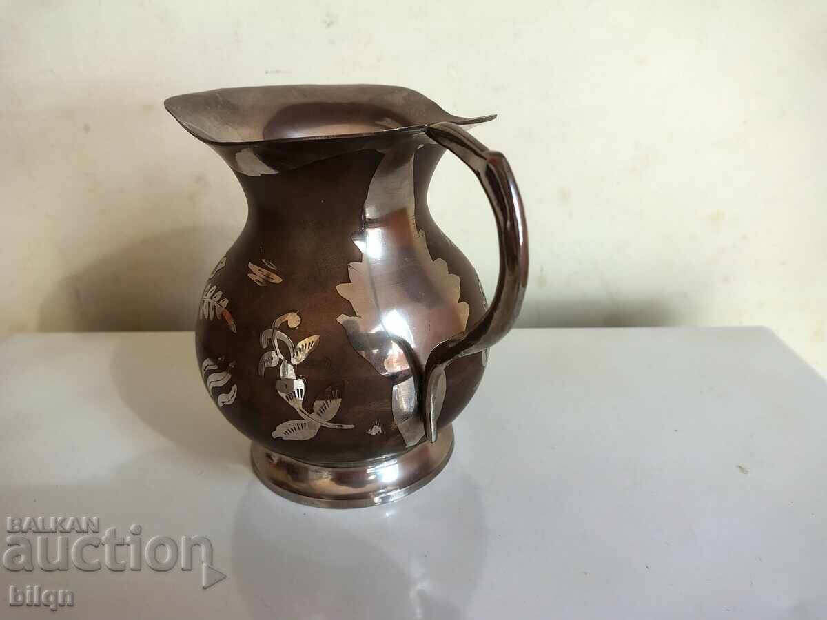 Auction  Beautiful Bronze Jug