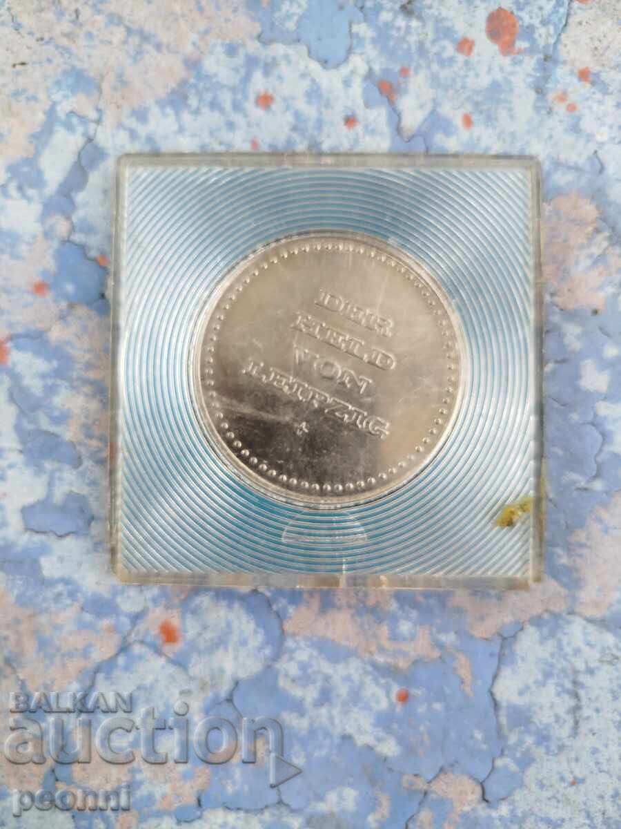 Πλακέτα, μετάλλιο Γεώργι Δημητρόφ - ήρωας της Λειψίας με τιμή 25.00 BGN | € 12.78