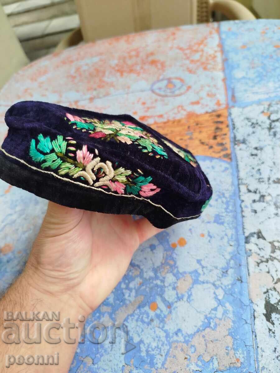 Τουμπετέικα με τιμή 25.00 BGN | € 12.78