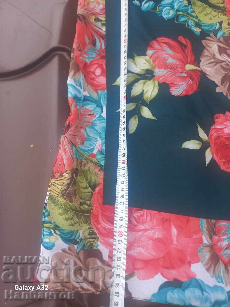 WOMEN'S TOWEL SCARF COSTUME with price 150.00 BGN | € 76.69