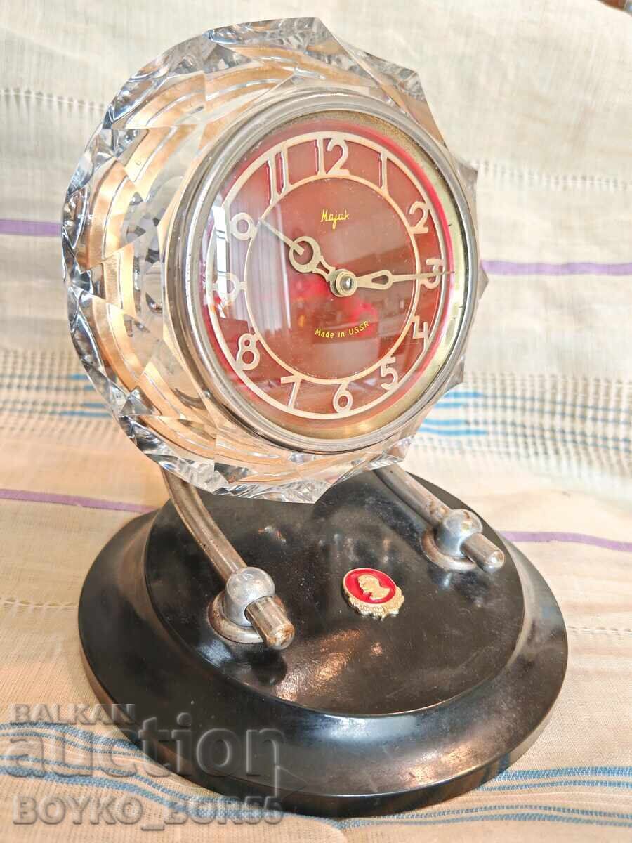 Ruski Sots SSSR Κομματικός Κρυστάλλινος Επιτραπέζιος Ρολόι Μαγιάκ Maja με τιμή 169.00 BGN | € 86.41
