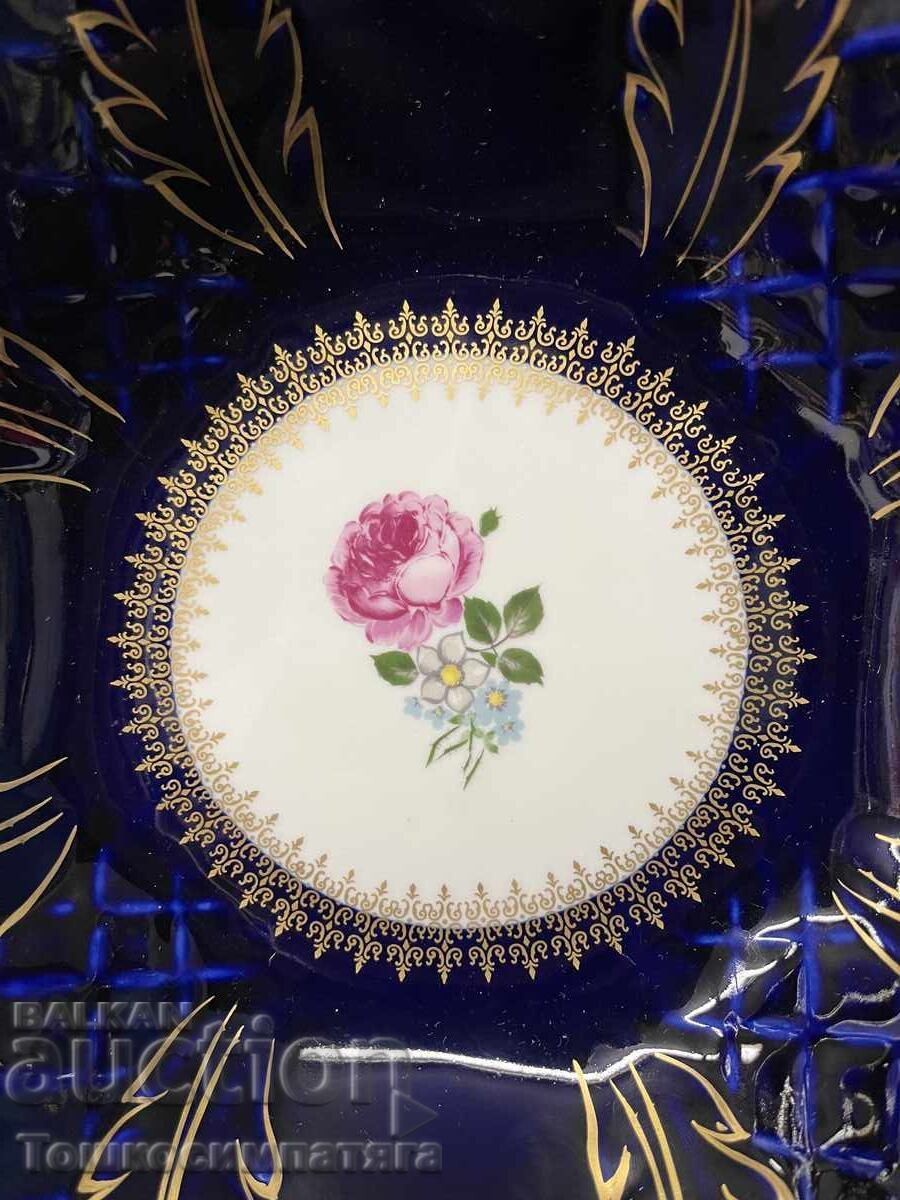 Порцеланова фруктиера Reichenbach с цена 120.00 лв. | € 61.36