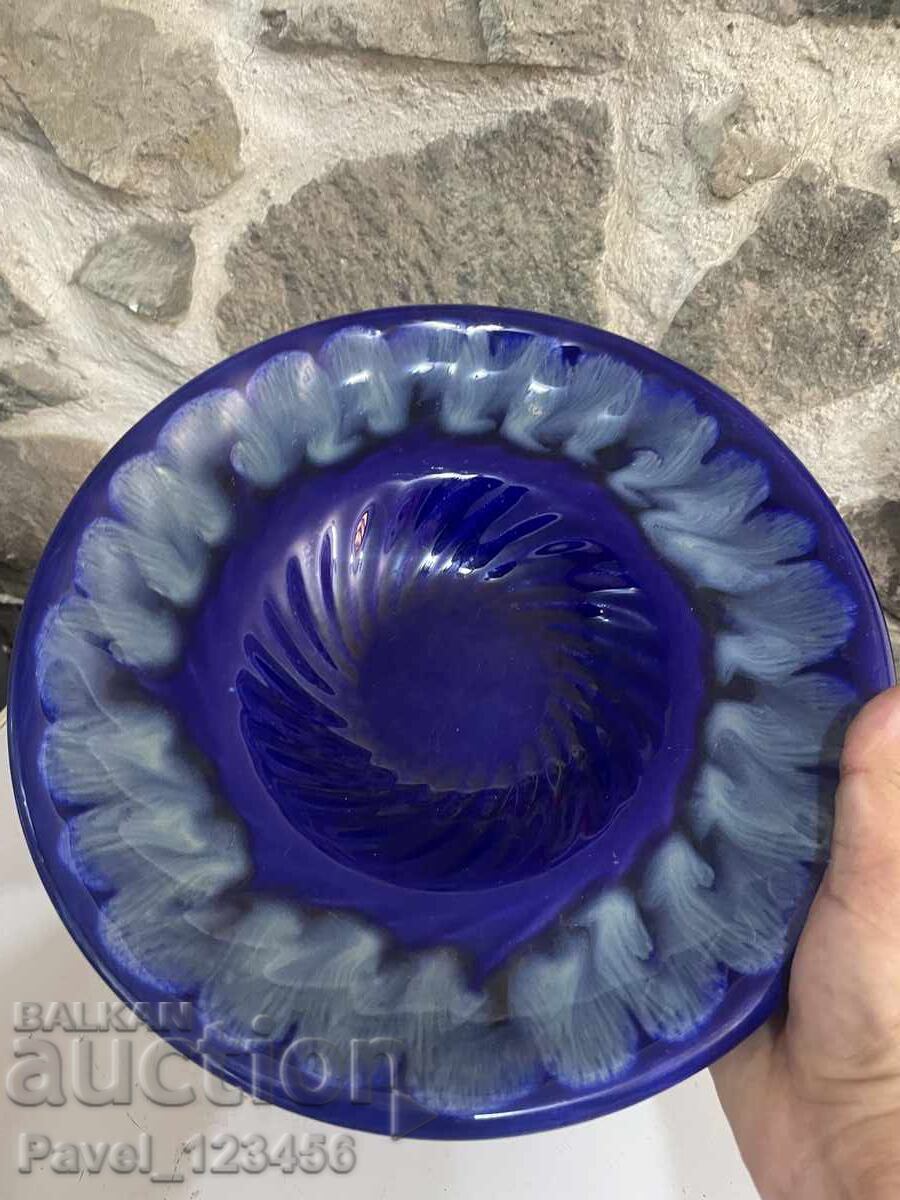 Доставка на Чиния/плато Доставка на Чиния/плато