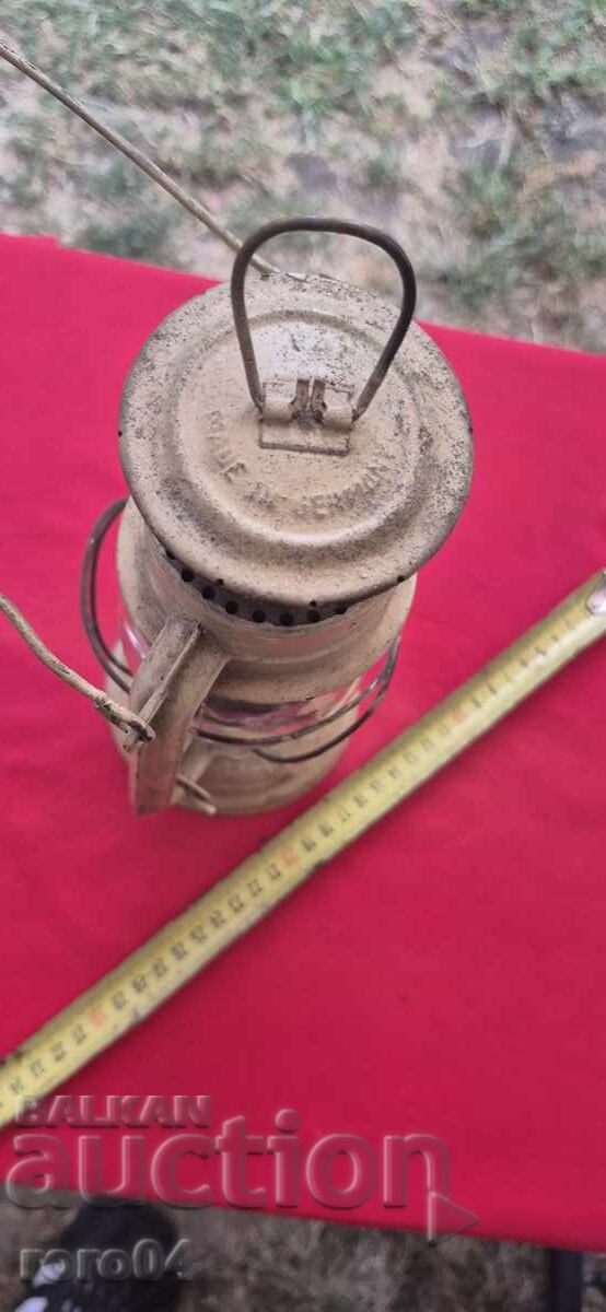 FELINAR BAT cu preț 33.30 BGN | € 17.03 FELINAR BAT cu preț 33.30 BGN | € 17.03