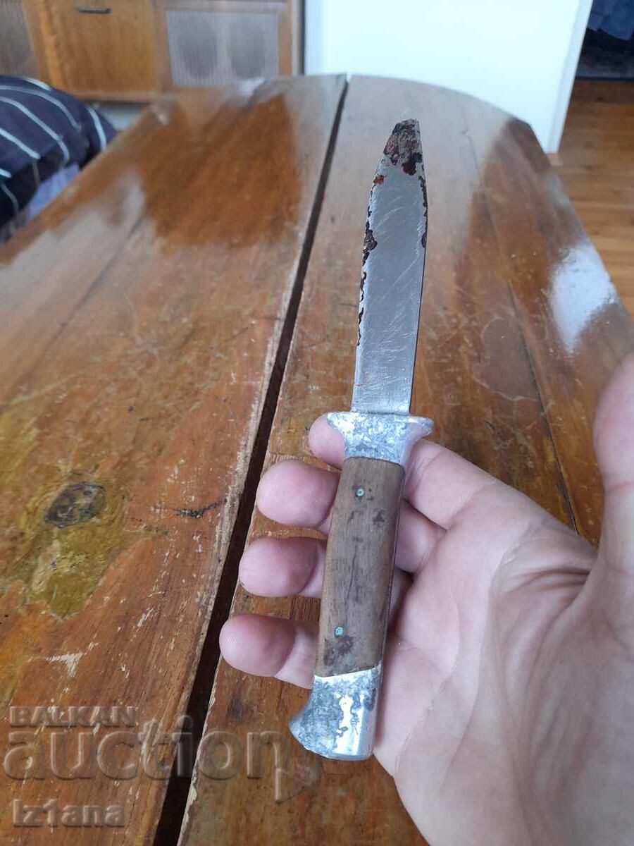 Δημοπρασία Ένα παλιό μαχαίρι