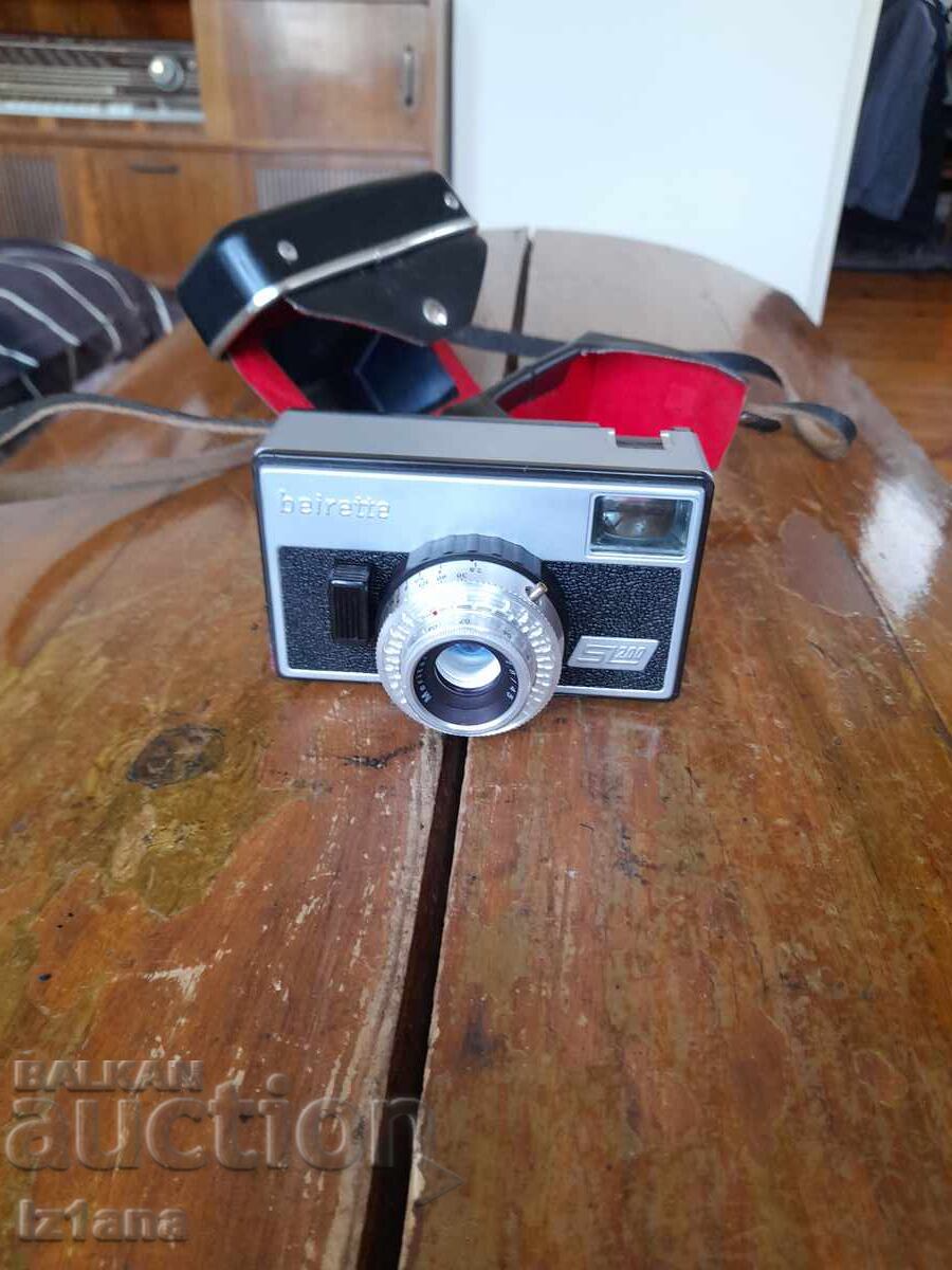 Old Beirette SL 200 camera with price 27.00 BGN | € 13.80