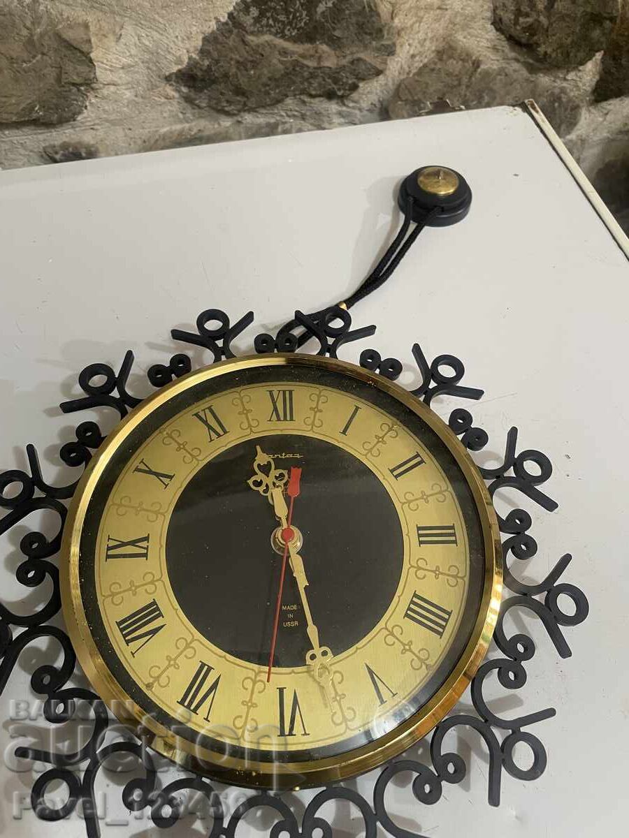 Amber wall clock Amber wall clock