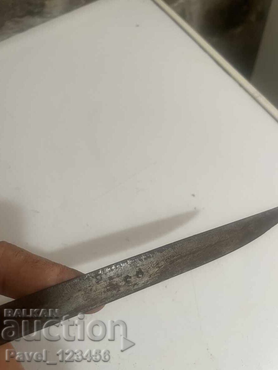 Delivery of A very old knife Delivery of A very old knife