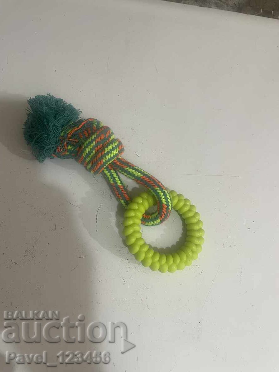 Jucărie pentru câine