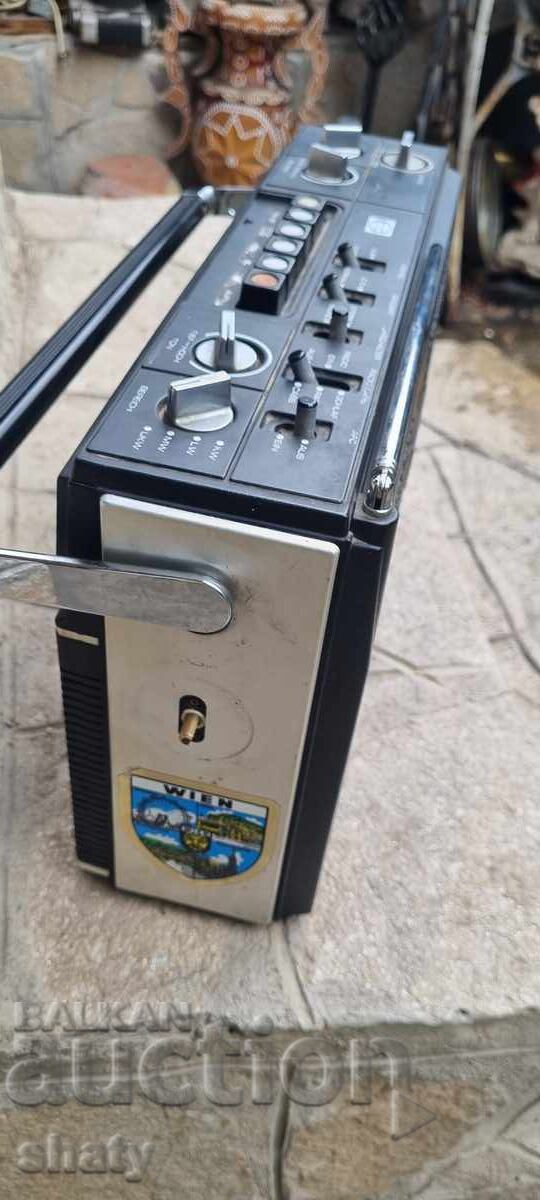 Παλιό κασετόφωνο Elit - 7 Παλιό κασετόφωνο Elit - 7