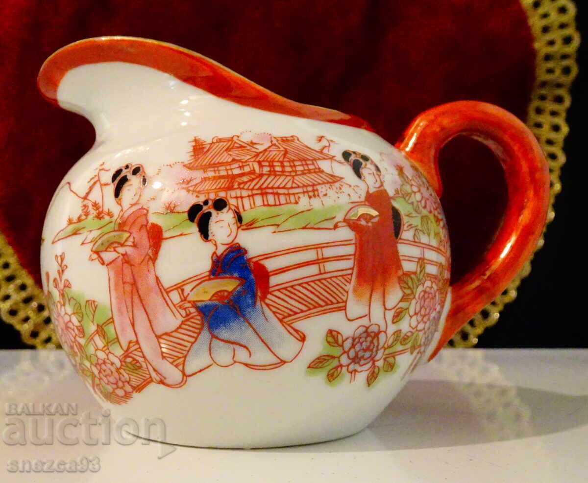 Cană pentru lapte din porțelan japonez, aur