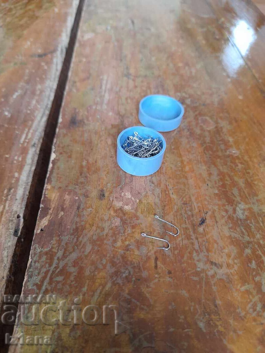 Licitație Cârlige de pescuit rusești vechi