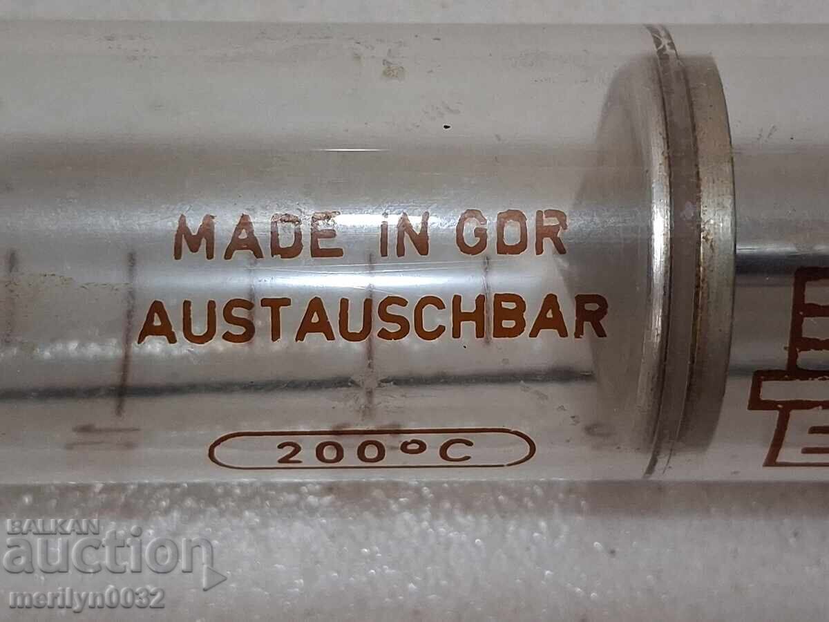 Спринцовка стъклена инжекция произведена в Германия DDR с цена 52.00 лв. | € 26.59