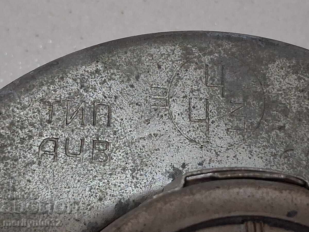 Παράδοση Chasovnik za avtomobil "VOLGA" M-21, leka kola s elenche Παράδοση Chasovnik za avtomobil "VOLGA" M-21, leka kola s elenche