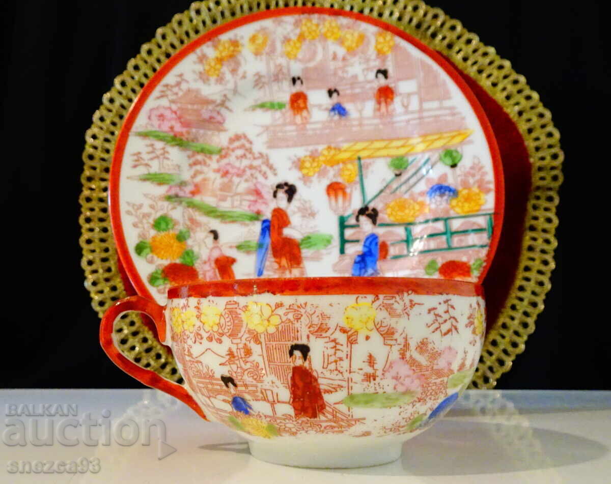 Licitație Ceașcă cu farfurie din porțelan japonez