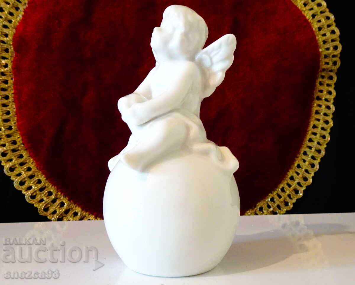 Аукцион Порцеланова статуетка,фигура Ангел,Херувим.