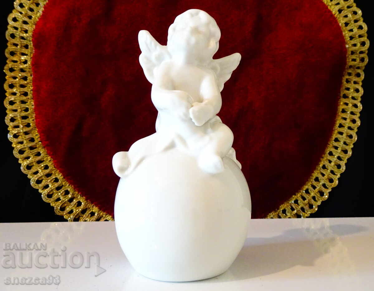 Порцеланова статуетка,фигура Ангел,Херувим.
