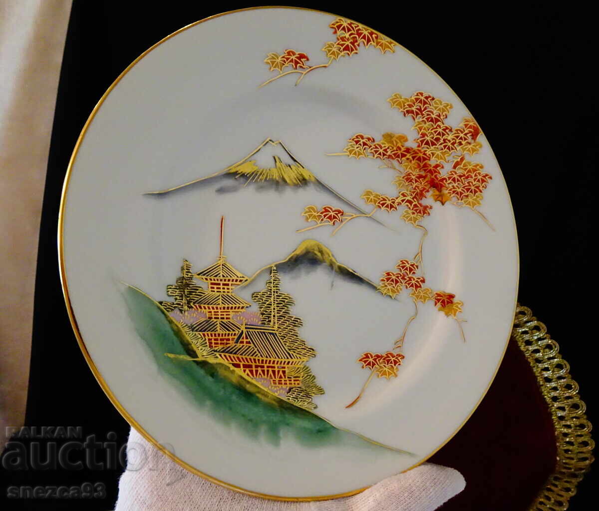 Πιάτο ιαπωνικό πορσελάνινο Satsuma Kazan, χρυσό