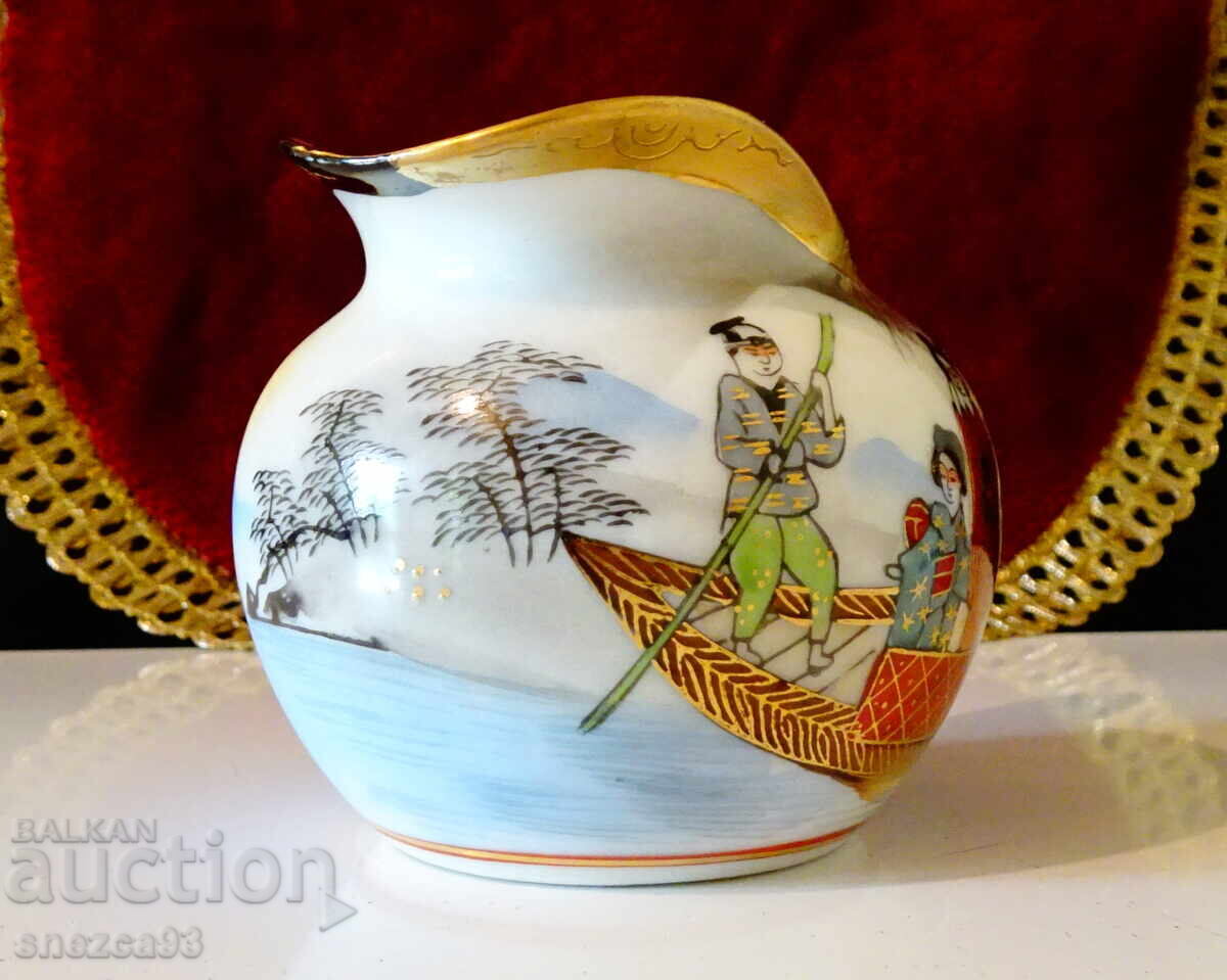 Cană și zaharniță porțelan japonez Satsuma, aur cu preț 64.00 BGN | € 32.72