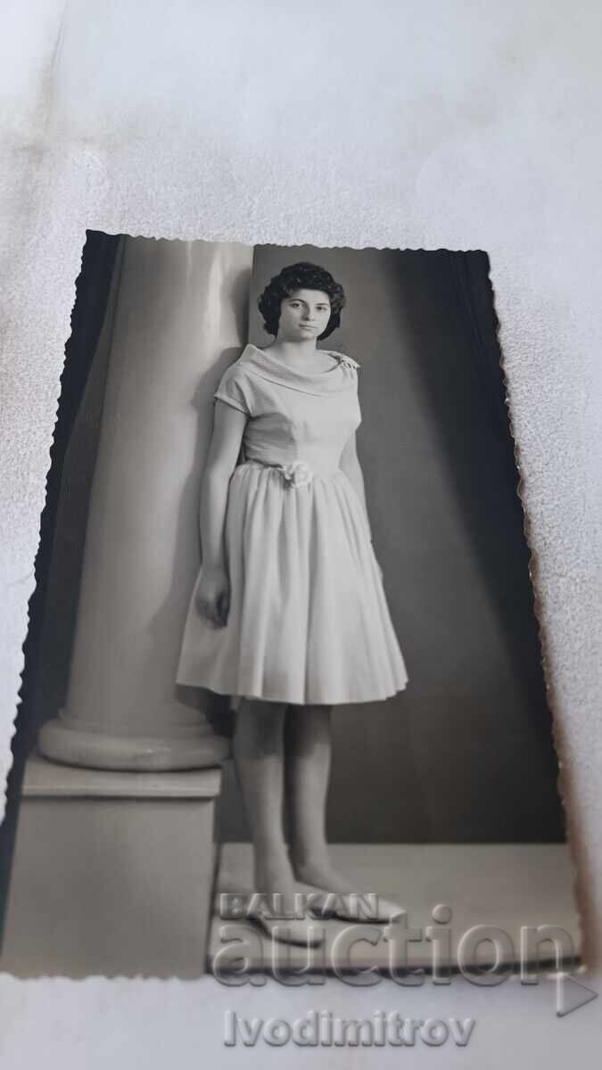 Φωτογραφία Ρούσε Νέα γυναίκα 1962 Φωτογραφία Ρούσε Νέα γυναίκα 1962