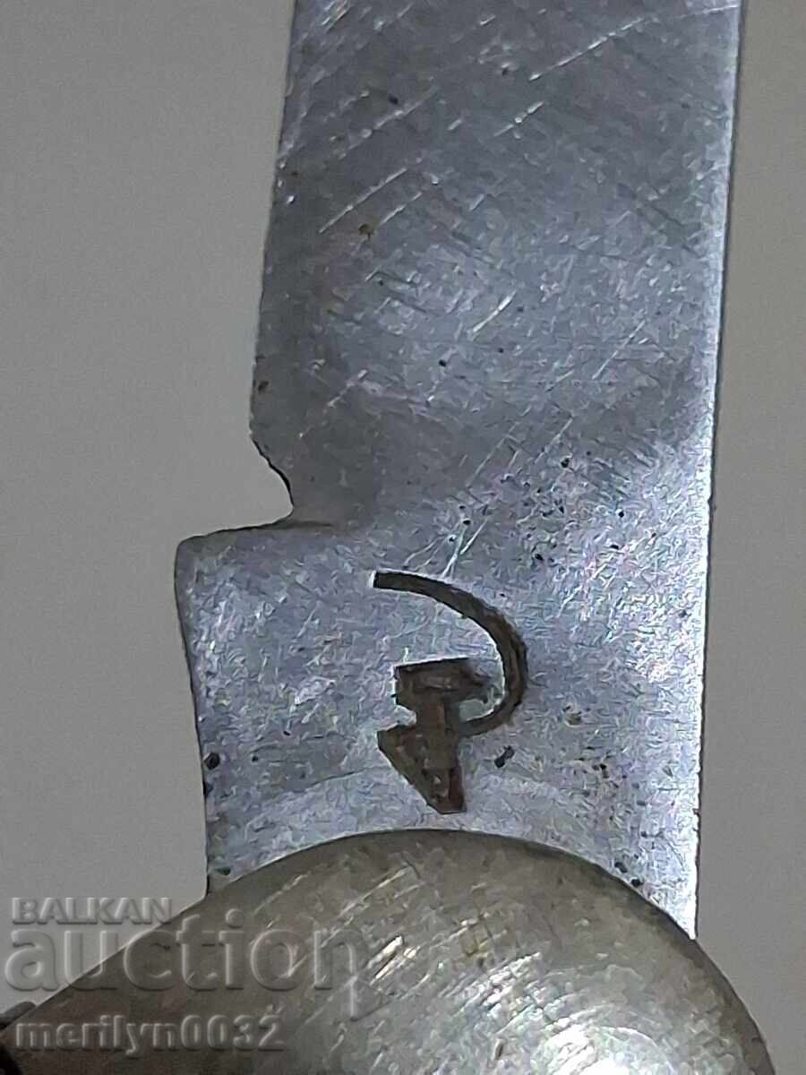 Σοσιαλιστικό μαχαίρι Βελίκο Τύρνοβο Σφυρί και δρεπάνι μαχαίρι πιρούνι τιρμπουσόν με τιμή 45.00 BGN | € 23.01