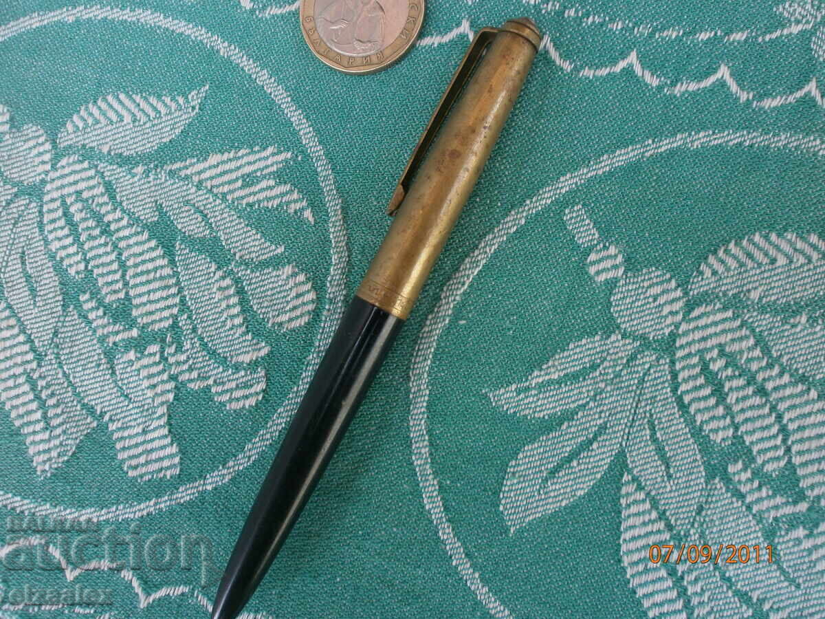 Old bronze pen Old bronze pen