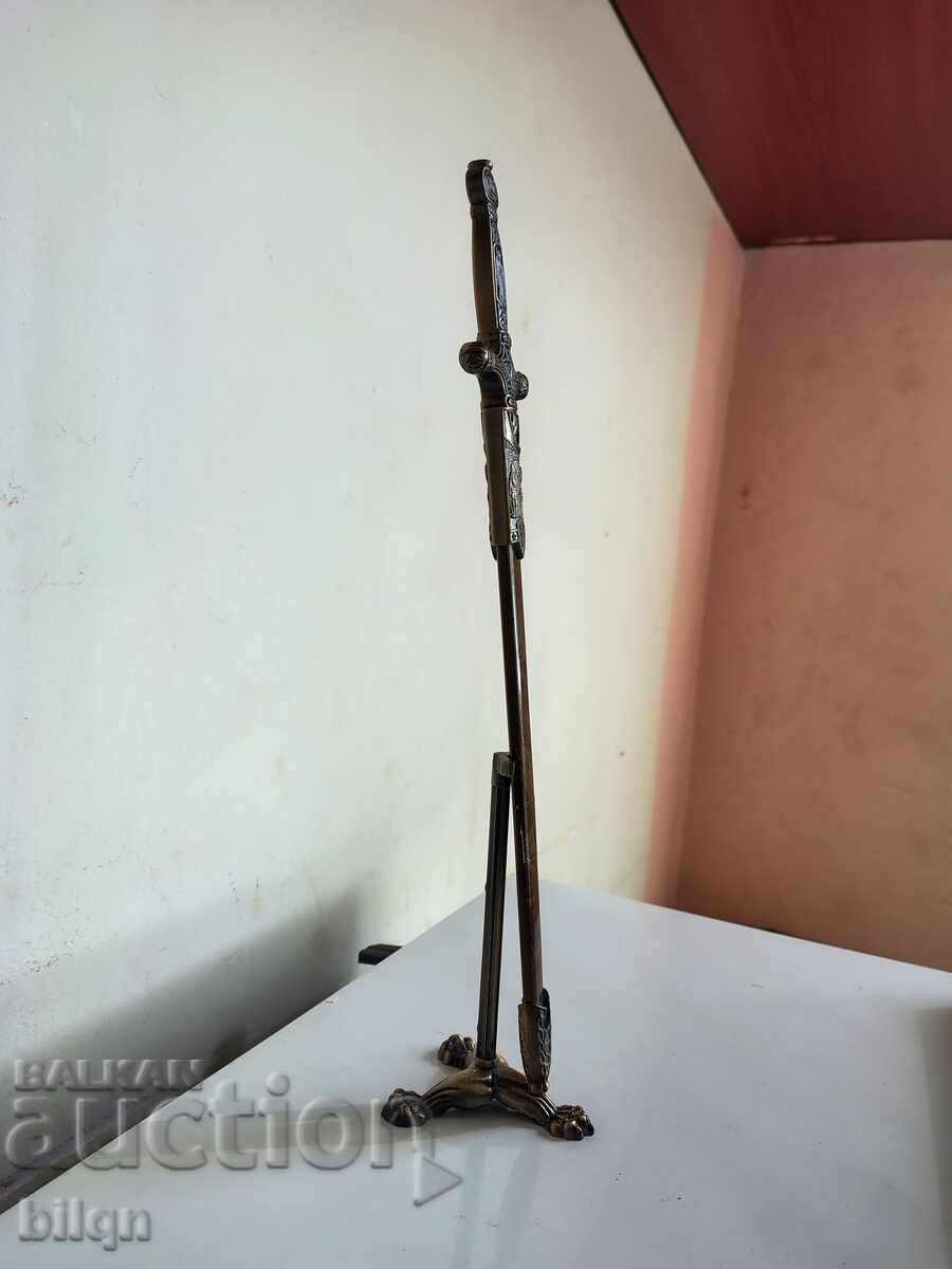 Livrarea Sabie fantastică pentru scrisori cu suport Livrarea Sabie fantastică pentru scrisori cu suport