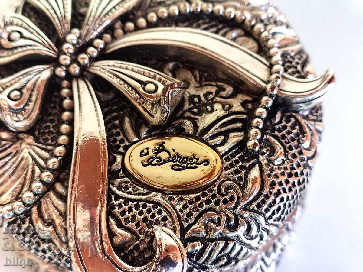 Δημοπρασία Υπέροχο Σχεδιαστικό Κουτί Κοσμημάτων "Bergers" Δημοπρασία Υπέροχο Σχεδιαστικό Κουτί Κοσμημάτων "Bergers"