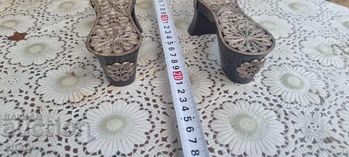 Παλιά τελετουργικά φιλικράνα παπούτσια (filigrana nalmi) - 7 Παλιά τελετουργικά φιλικράνα παπούτσια (filigrana nalmi) - 7