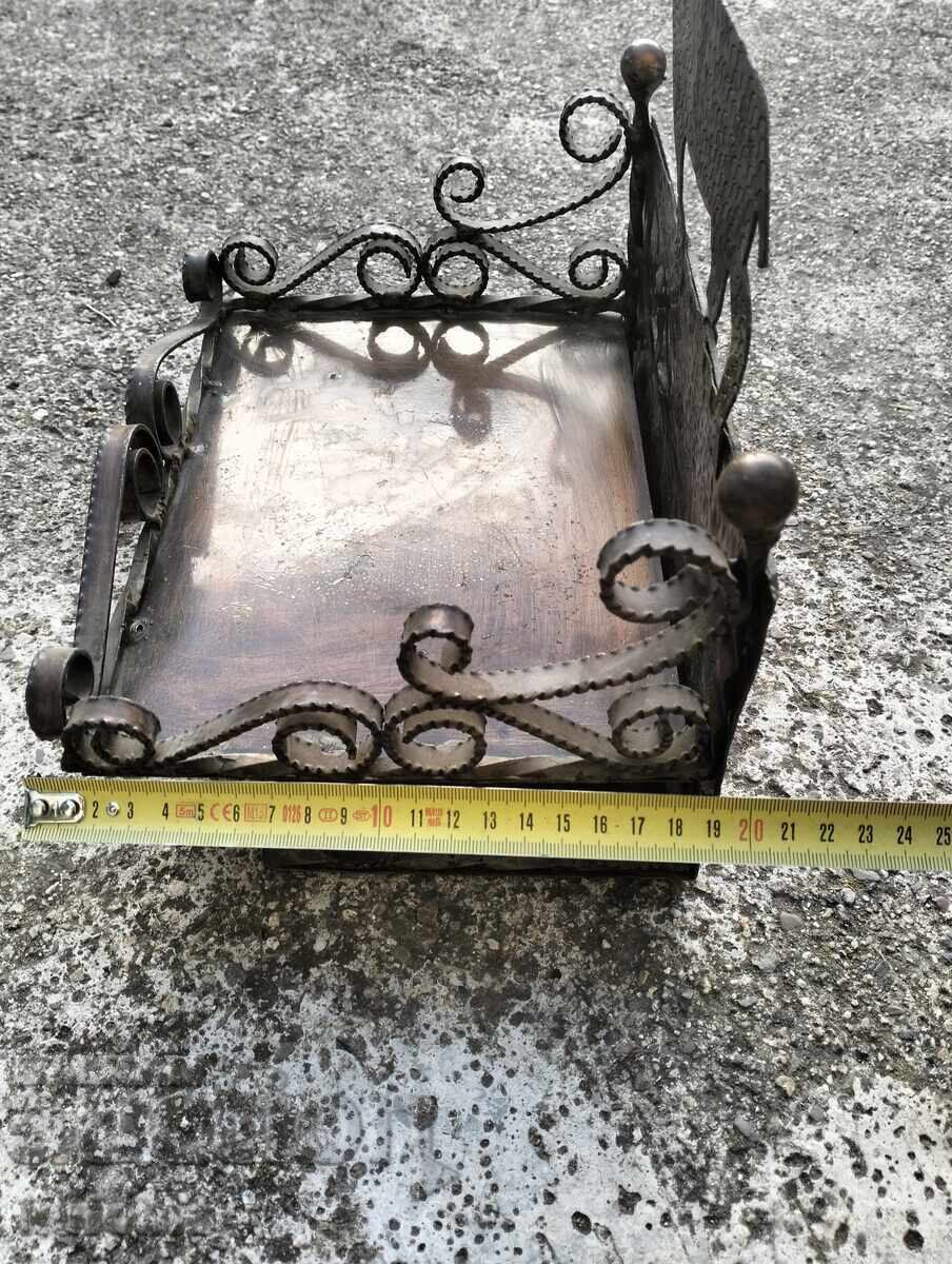 Παλιά μεταλλική ραφιέρα - 5