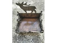 Veche etajeră de cupru