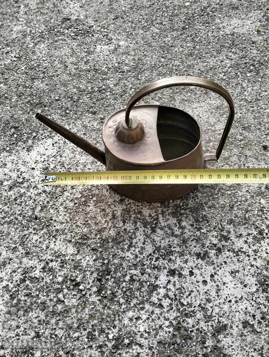 Χάλκινο ποτιστήρι με τιμή 39.99 BGN | € 20.45