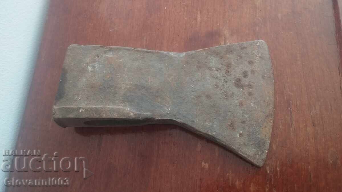 An old axe An old axe