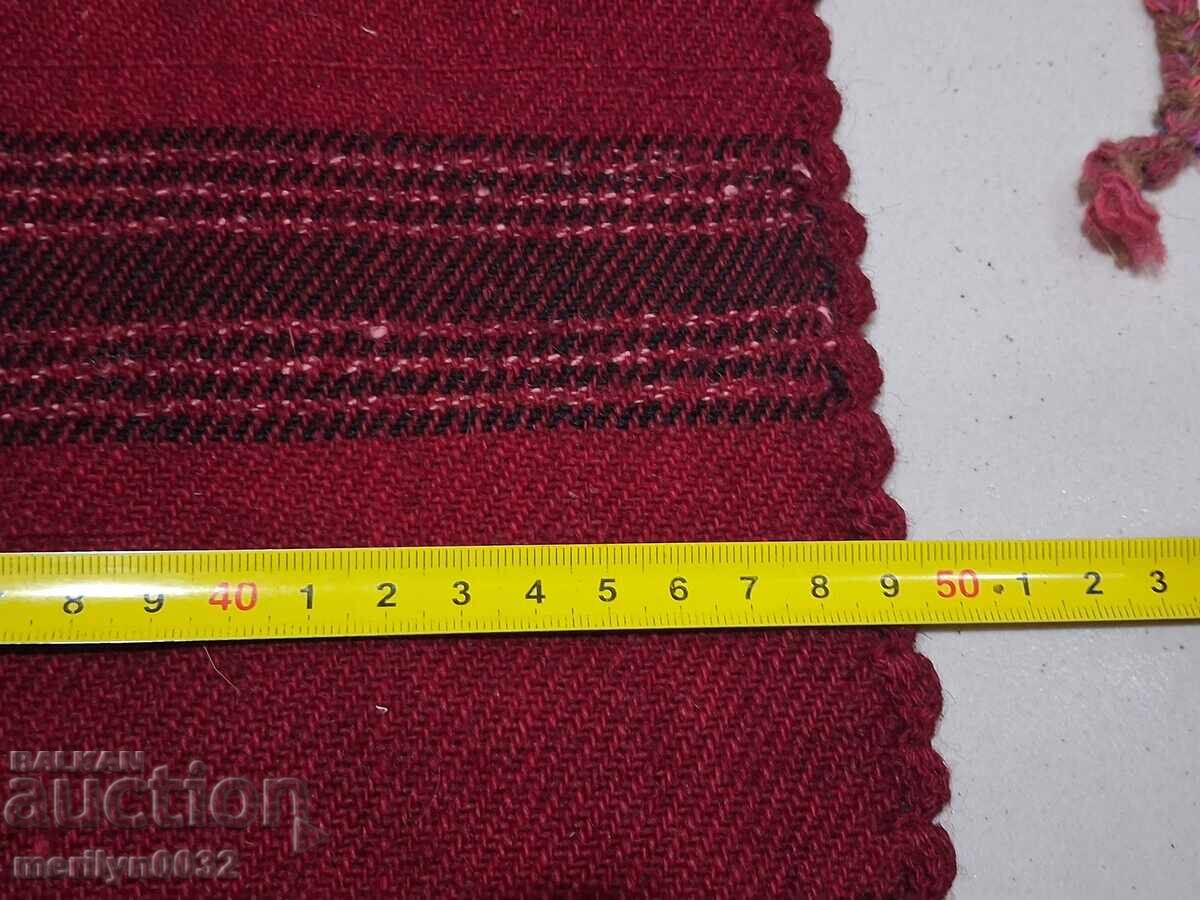 Παράδοση Παλιά υφαντή, κεντητή και κεντητή ποδιά, φορεσιά, σουκμάν