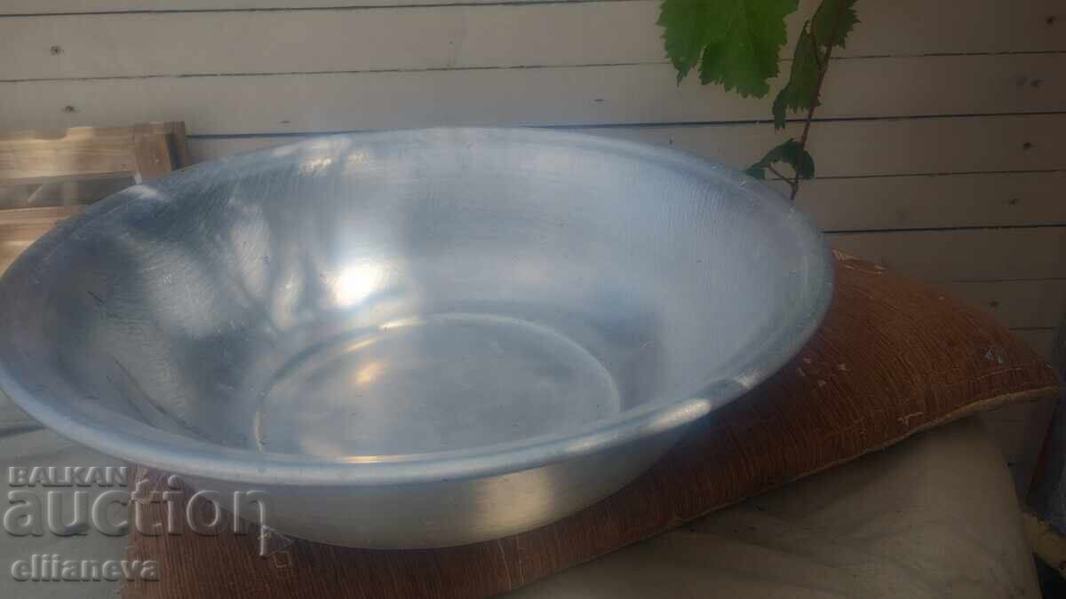 Παλιό αλουμινένιο τηγάνι με τιμή 30.00 BGN | € 15.34