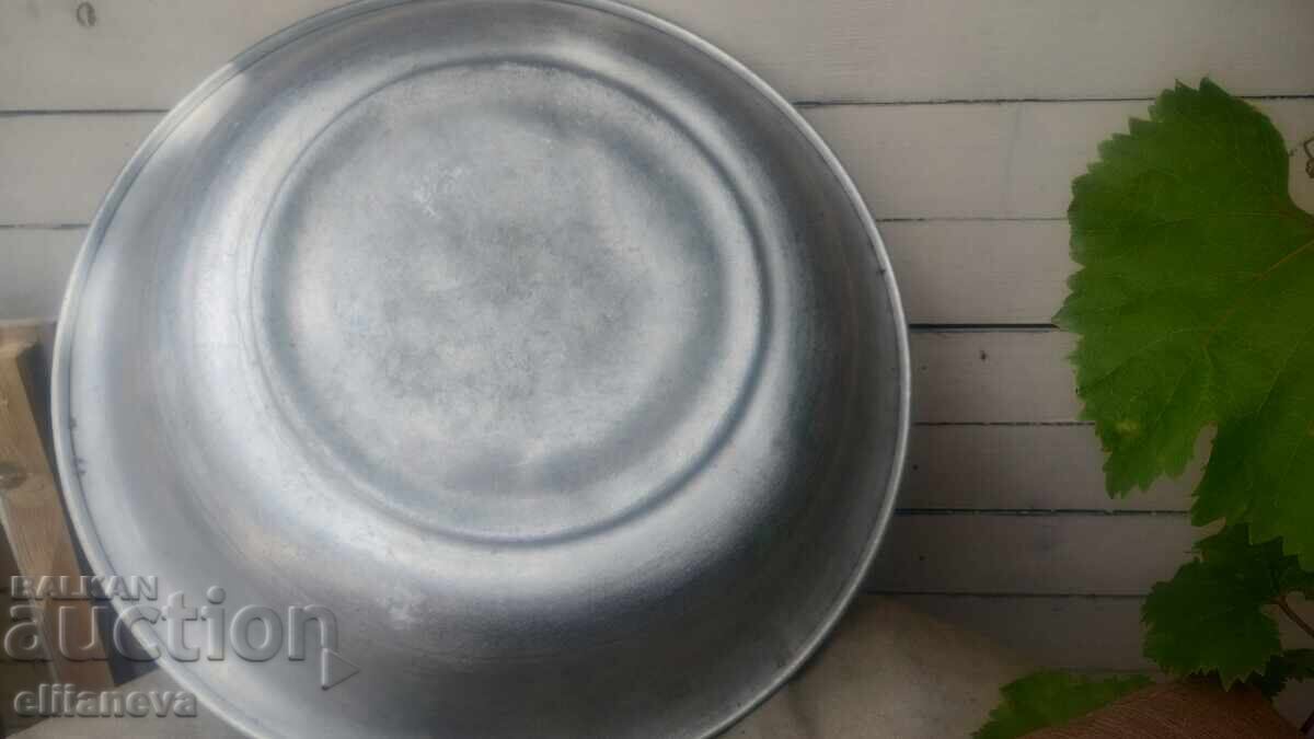 Παράδοση Παλιό αλουμινένιο τηγάνι