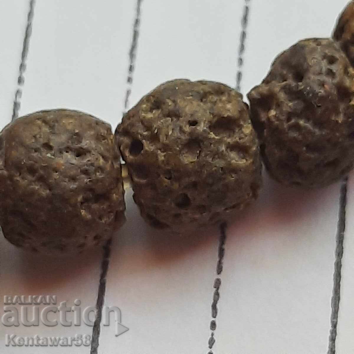 Women's bracelet with price 4.00 BGN | € 2.05 Women's bracelet with price 4.00 BGN | € 2.05