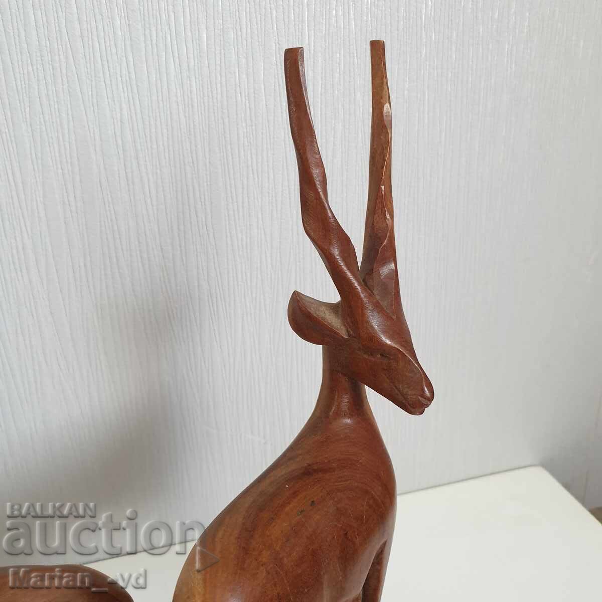 Old wooden deer figures with price 60.00 BGN | € 30.68 Old wooden deer figures with price 60.00 BGN | € 30.68
