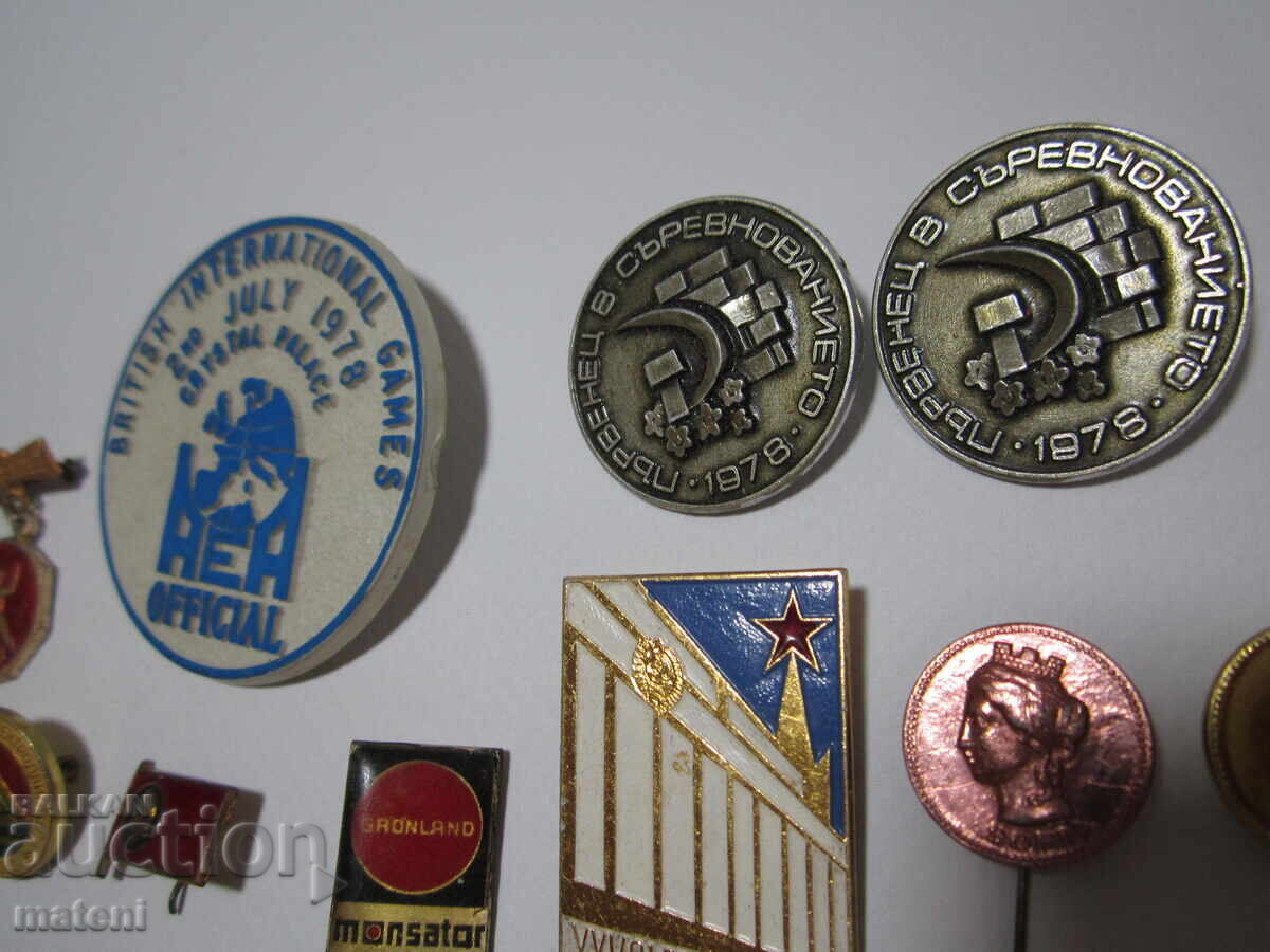 Delivery of LOT OF BADGES