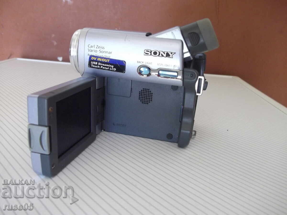 Βιντεοκάμερα "SONY - DCR-TRV19E" με τιμή 30.00 BGN | € 15.34