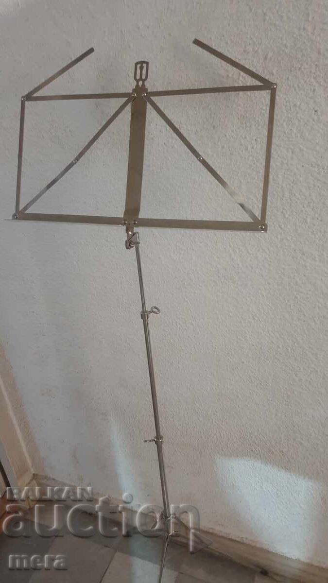 Επαγγελματική γερμανική βάση για παρτιτούρες