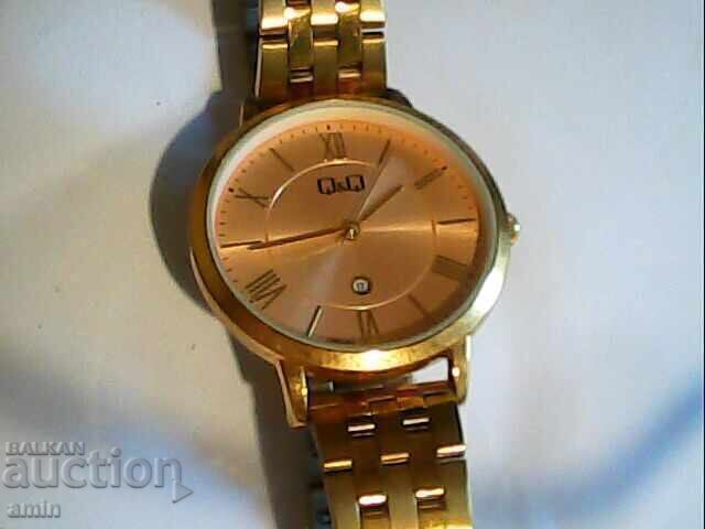 Auction  Beautiful gold-plated QQ watch, original, working