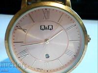 Beautiful gold-plated QQ watch, original, working