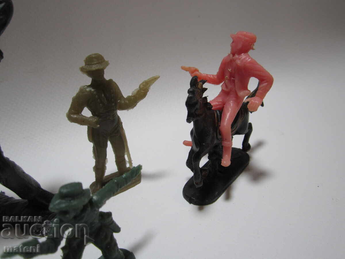 Δημοπρασία ΠΑΛΙΑ ΠΑΙΔΙΚΑ ΠΑΙΧΝΙΔΙΑ ΦΙΓΟΥΡΕΣ ΚΑΟΥΜΠΟΗ