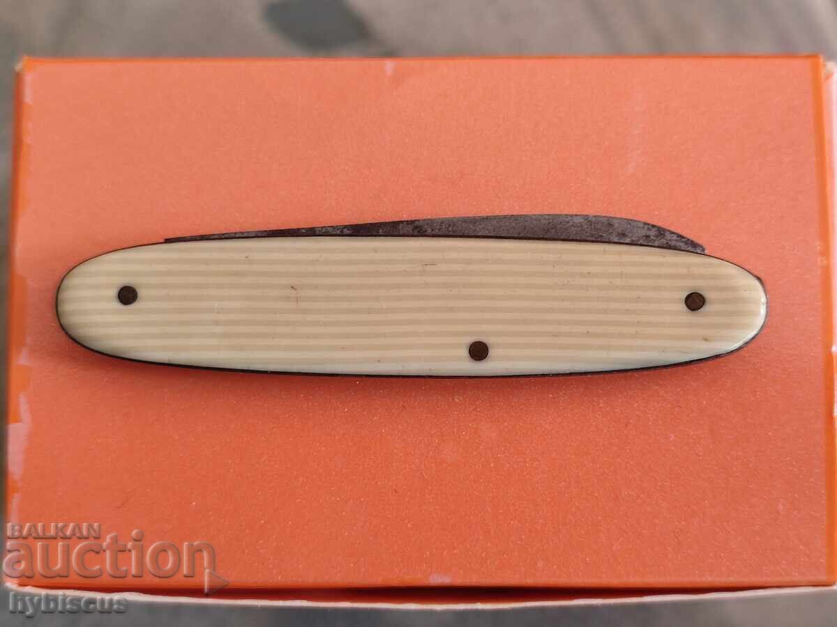 Cuțit de buzunar vechi, Germania cu preț € 19.00 | 37.16 BGN