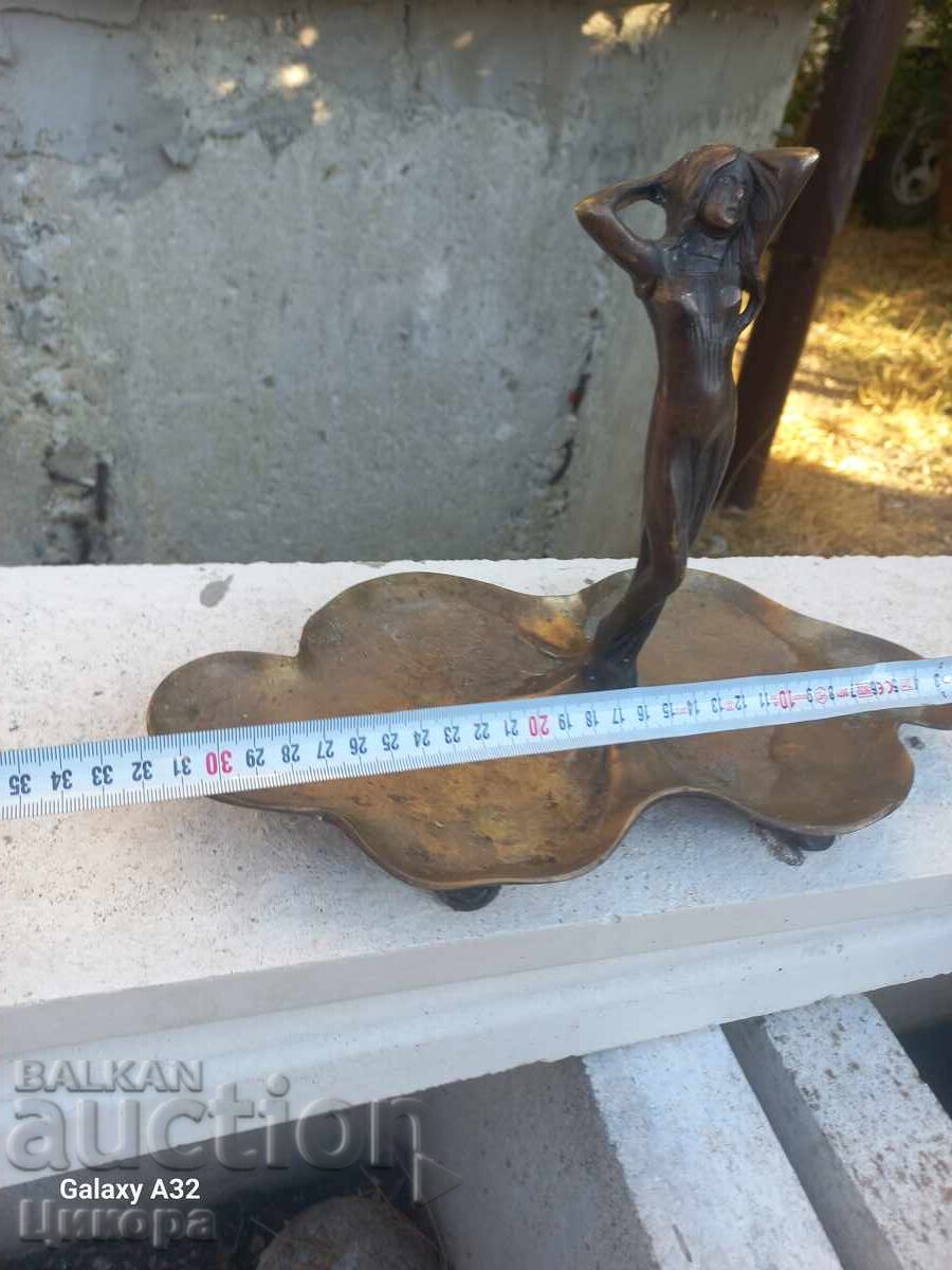 Licitație Veche statuetă din bronz, figură