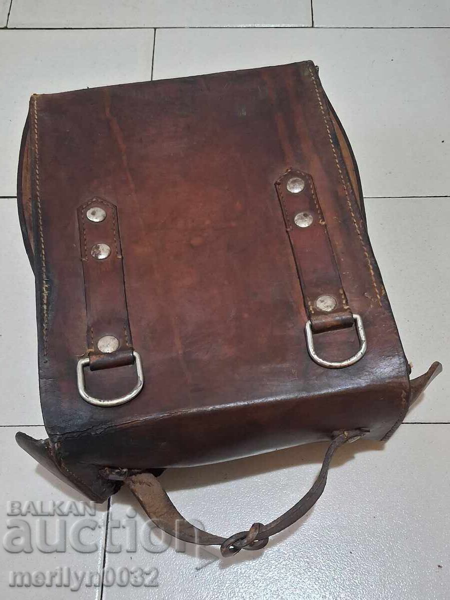 Delivery of German medical bag of a sanitary instructor WW2 Wehrmacht first aid kit